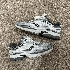 Saucony Omni Progrid 9